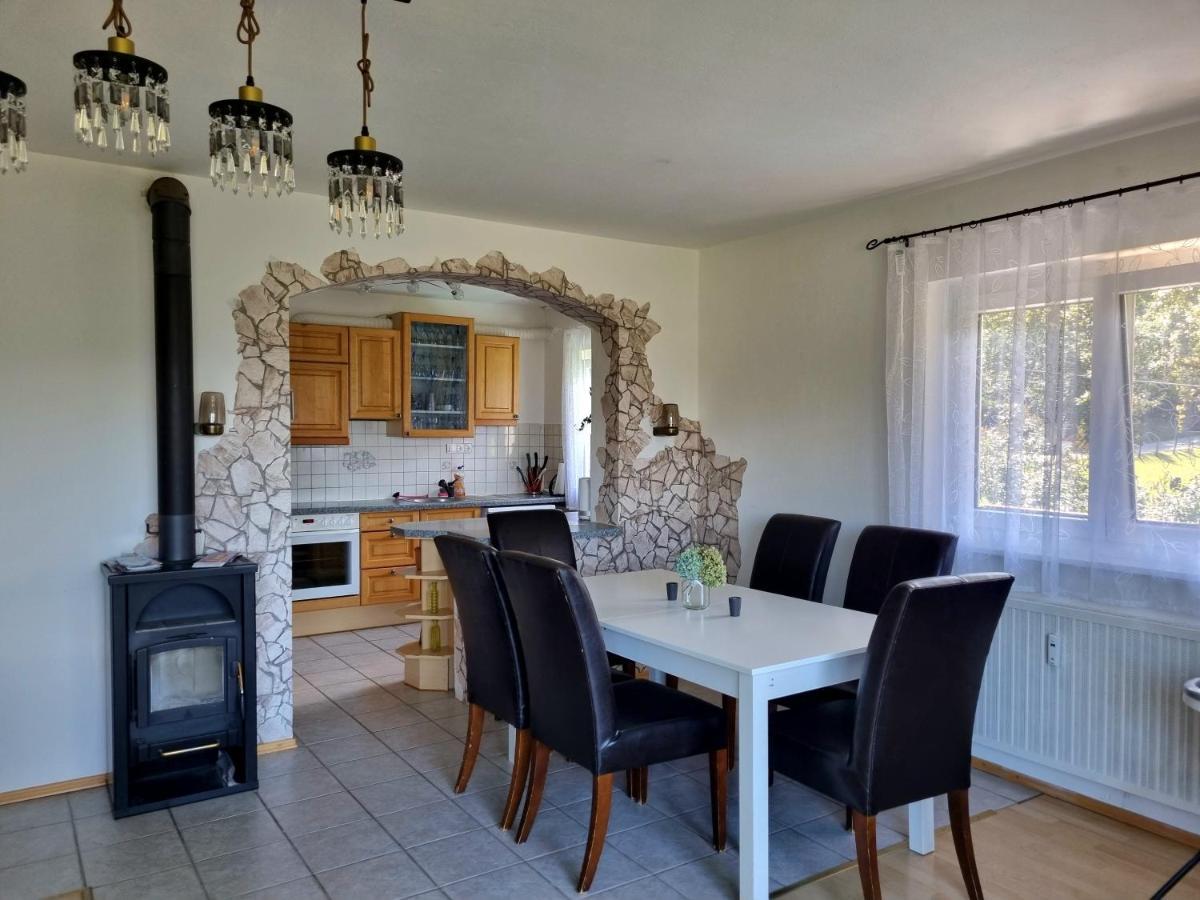 Lovely Spacious Apartment-80M2-Old Style-Tourist Area Rauth Exterior photo