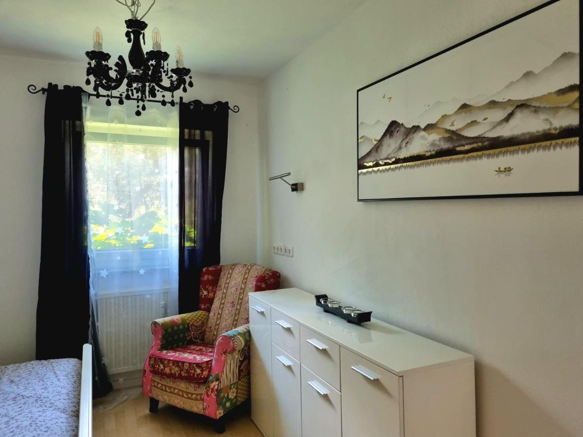 Lovely Spacious Apartment-80M2-Old Style-Tourist Area Rauth Exterior photo